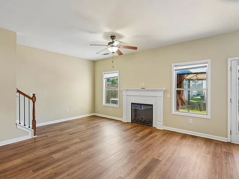 103 Highland Pointe Cir E — Photo 2