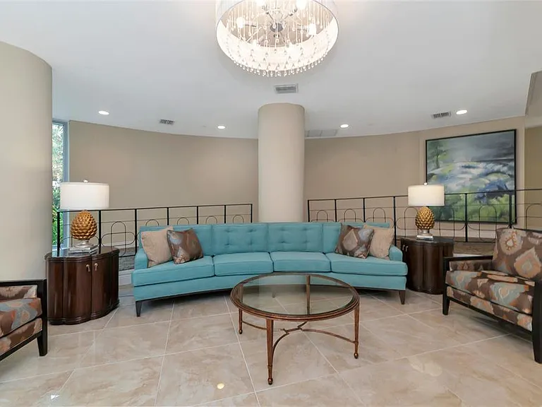 1111 N Gulfstream Ave #1A — Photo 47