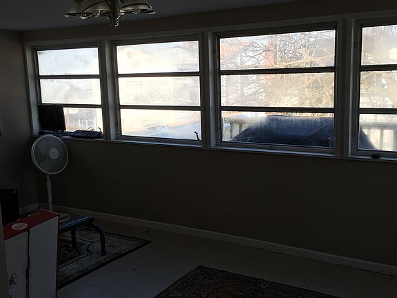 4th image of 2891 Bellmore Ave