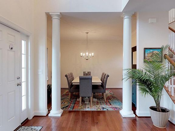 5th image of 114 Barbaro Ct