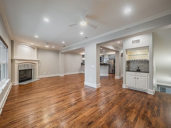 4th image of 4110 McKinney Ave APT 6