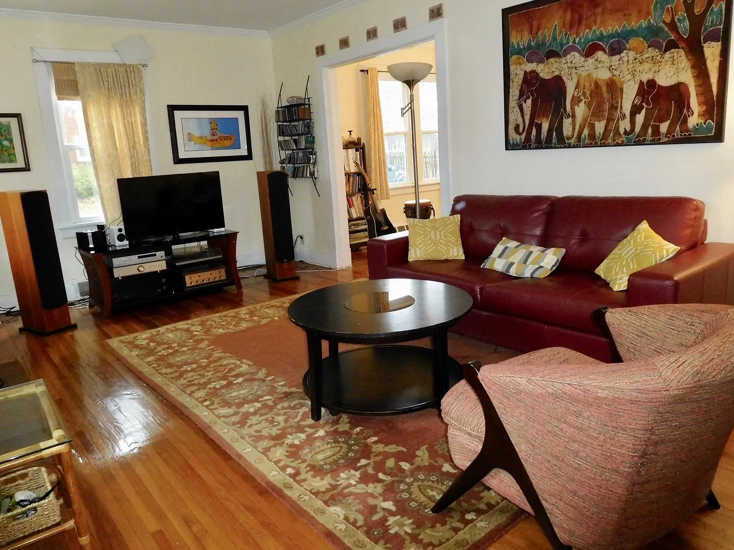 3 bed, 2000 sqft, $2,200 — Photo 2