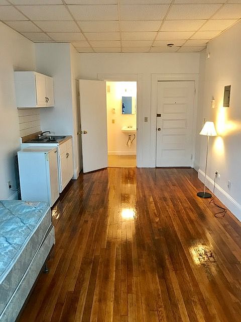 2nd image of 854 Beacon St Unit 19D