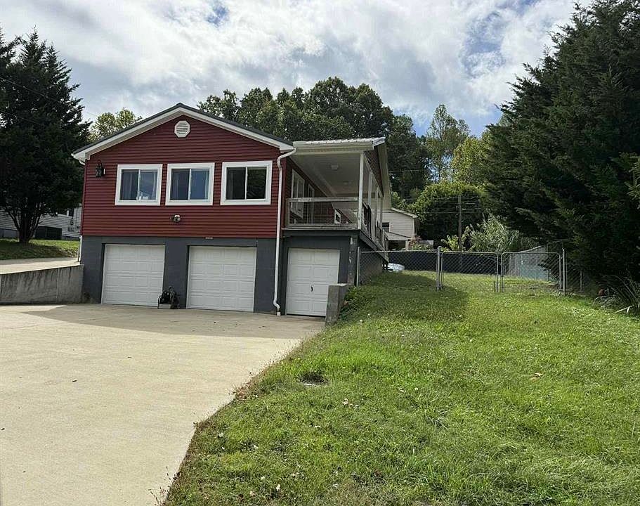 1st image of 1512 Shady Elm Dr