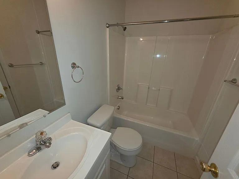 356 Melbourne Ct — Photo 22
