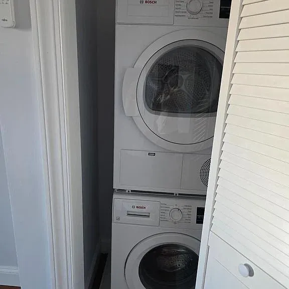 5927 Ridge Ave #1R — Photo 8