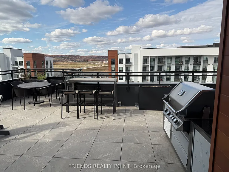 460 Gordon Krantz Ave #218 — Photo 16