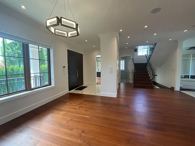 W 23rd Ave — Photo 10
