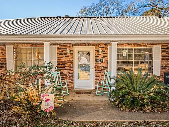 4th image of 608 Ates Rd