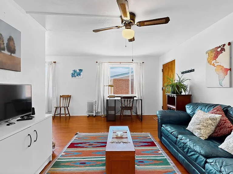 735 Jefferson St NE — Photo 5