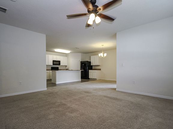 5th image of 1685 Laurel Oaks Dr