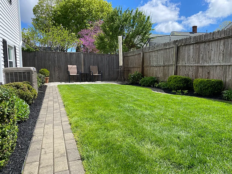 Back Yard.
View of Patio for Lower Unit
