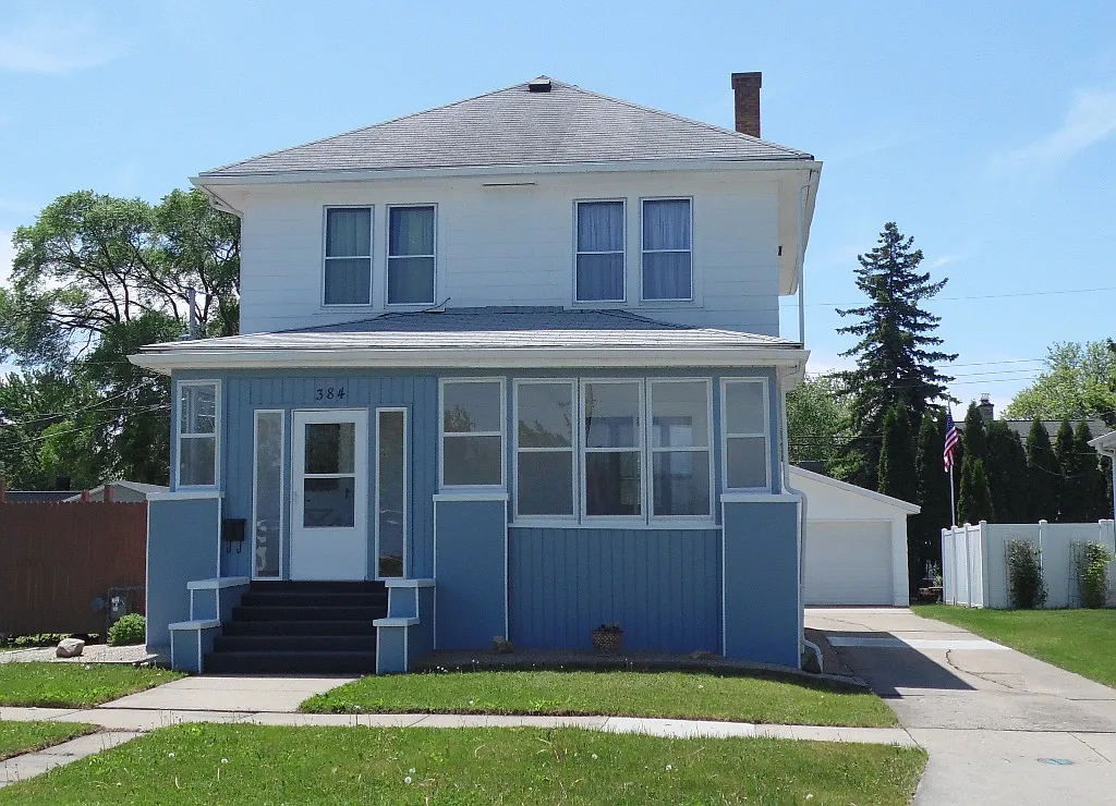 384 8th St photo 1