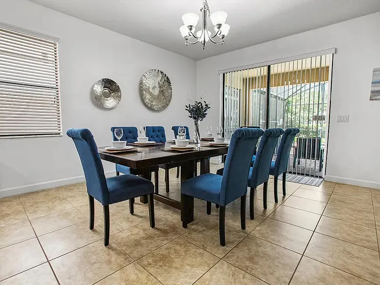 Moon Valley Dr — Photo 5