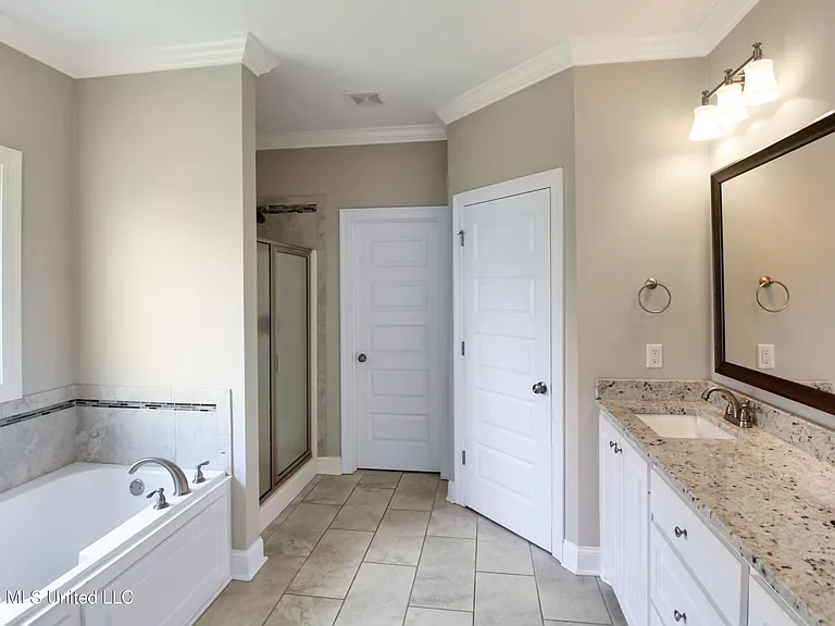 203 Buttonwood Ln — Photo 10
