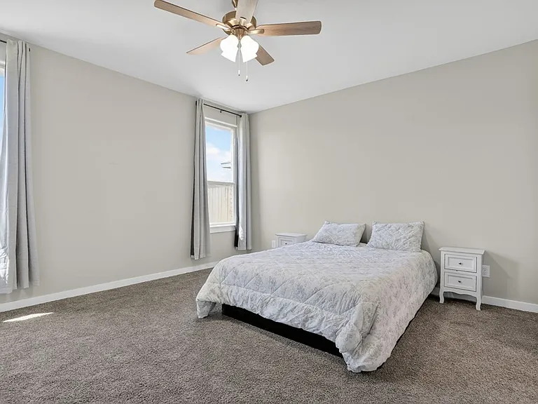 2209 Beaufort Dr — Photo 18