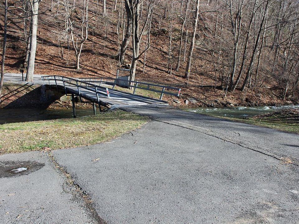 3254 Muddlety Valley Rd, Summersville, WV 26651 Zillow