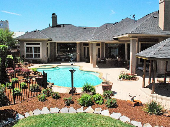 2nd image of 14222 Winding Springs Dr