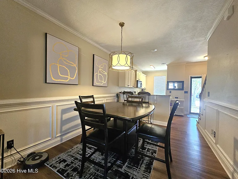 1413 Leigh Ct — Photo 4