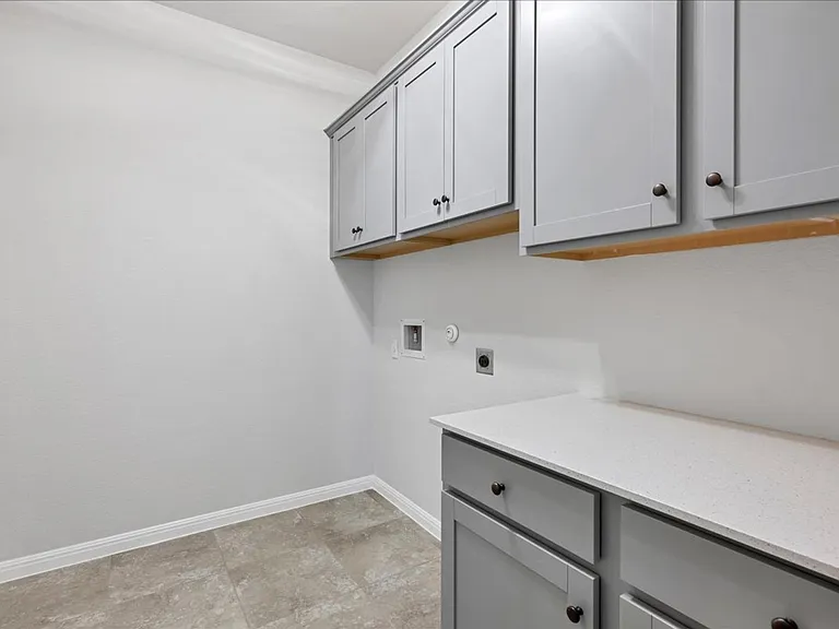2605 Acoma Ln — Photo 35