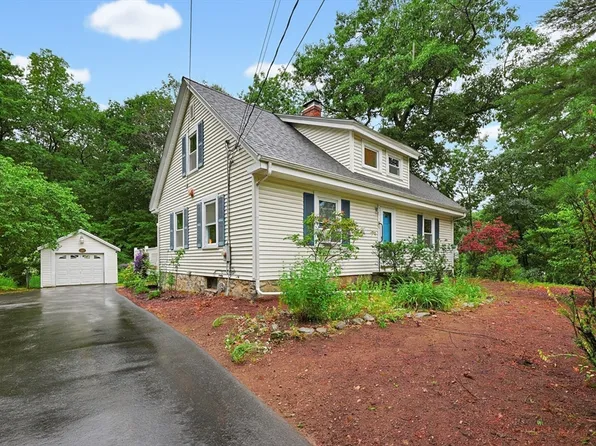 602 Elm St, Walpole, MA 02081