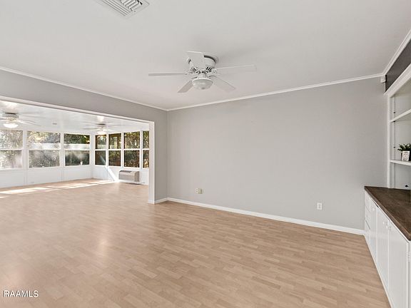 4th image of 332 Orangewood Dr