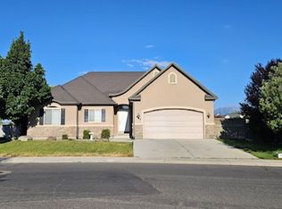 8729 N Clubhouse Ln, Eagle Mountain, UT 84005