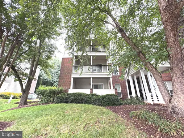 12159 Penderview Ter APT 931, Fairfax, VA 22033