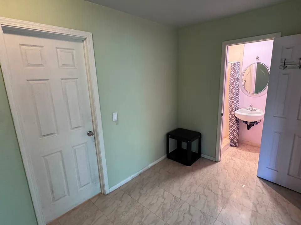 411 W Emerson Ave #411