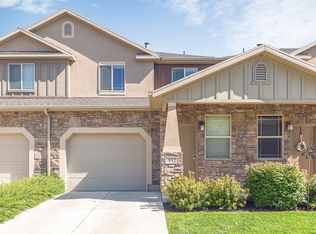 912 Village Bend Ln, Midvale, UT 84047