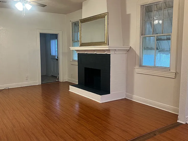 3538 Franklin Ave — Photo 5