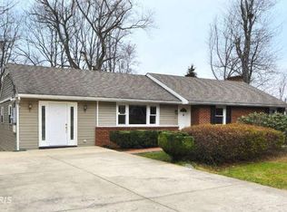 4738 Briggs Rd, Fairfax, VA 22030