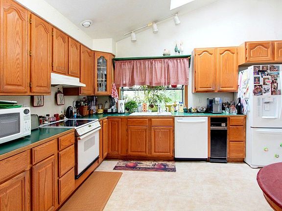 3rd image of 16425 NE 170th Pl