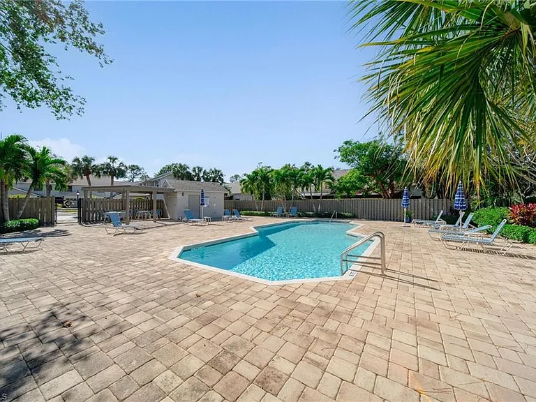 820 Meadowland Dr #D — Photo 25