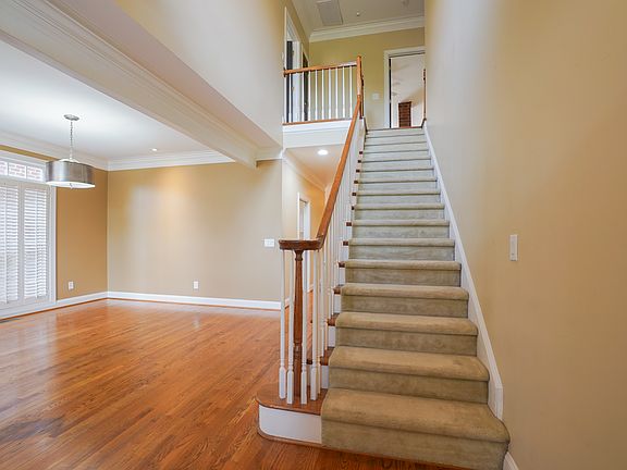 2nd image of 132 Berkshire Ave