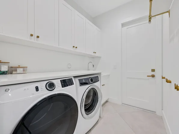 1071 Powell Drive, Singer Island, FL 33404