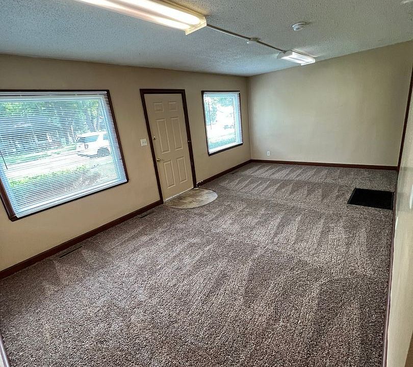 115 W Spruce Apartments Junction City, KS Zillow