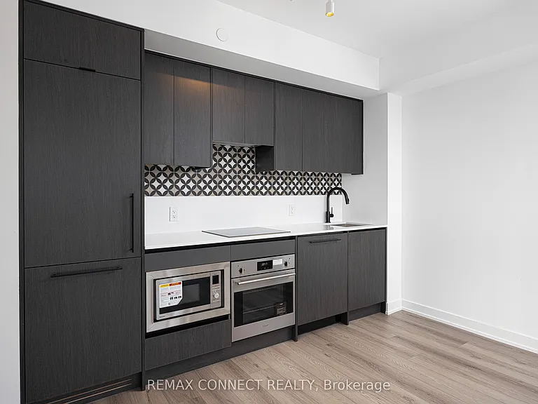 5 Lakeview Ave #515 — Photo 8