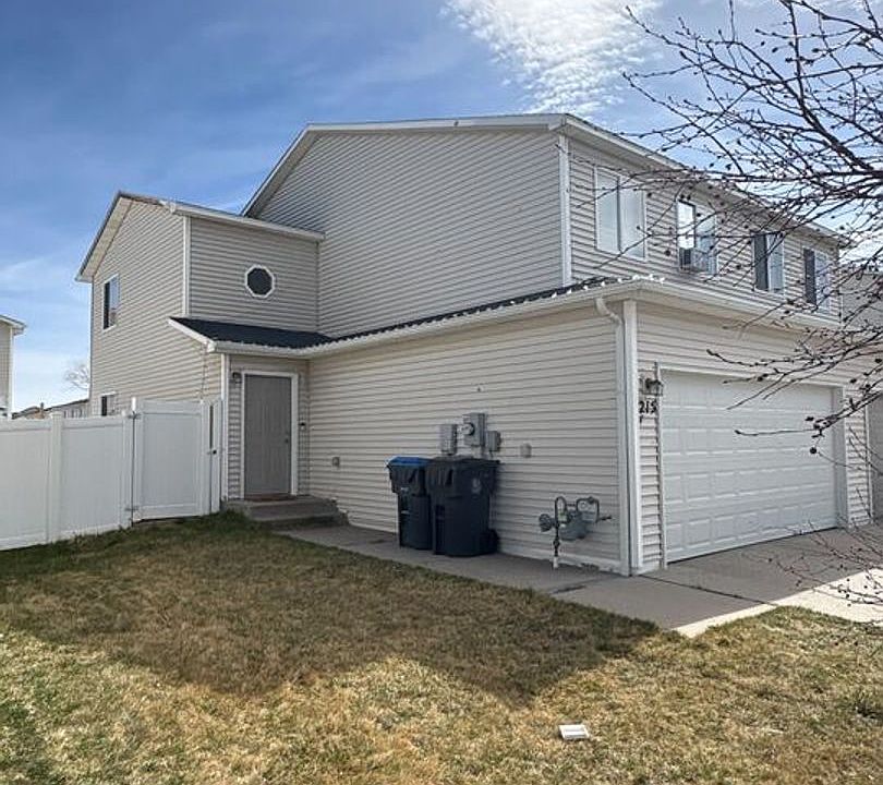 2nd image of 215 Arkel Way