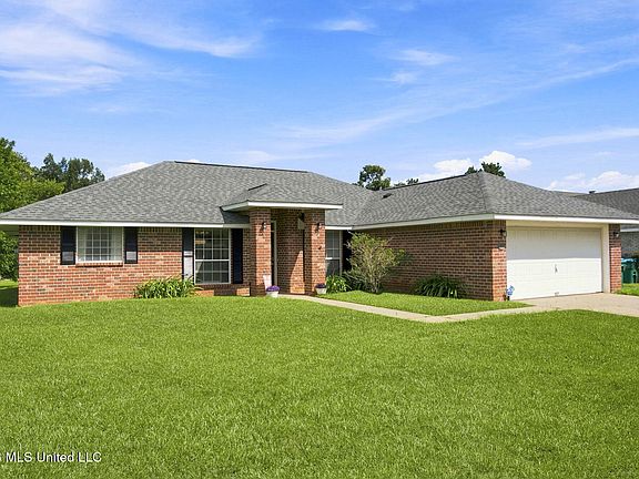 3rd image of 13071 Windcrest Ln