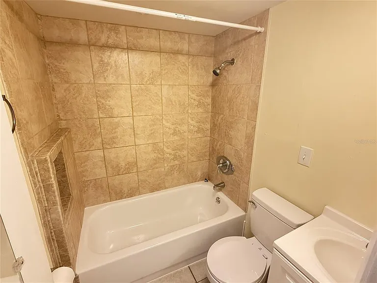 123 S Arlington Ave #C — Photo 8