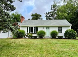31 Nipsah Rd, Warwick, RI 02818