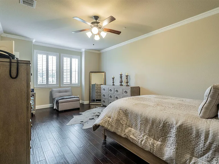 1038 Audrey Way — Photo 15