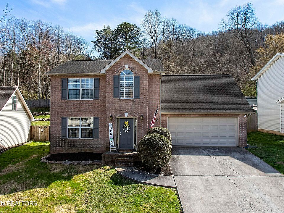 1st image of 644 Cornerbrook Ln