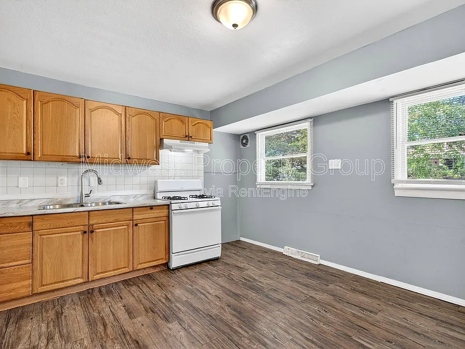 409 Shepley Dr