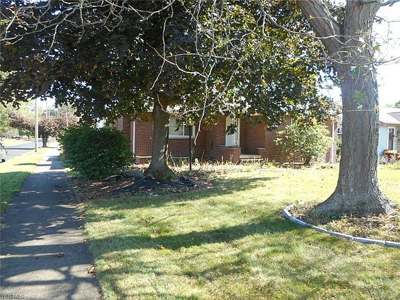 3rd image of 2448 Monticello Ave NW