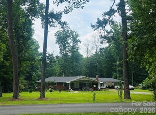 7124 Ridge Lane Rd, Charlotte, NC 28262