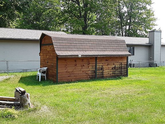 Shed 16 x 10 double end entr