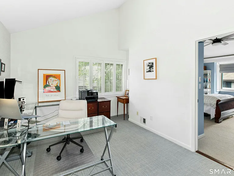 377 Main St #8 — Photo 18