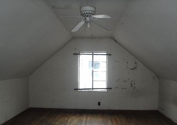 5th image of 3391 Dresden St